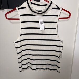Old Navy Black and White Fitted Crop Tank Top